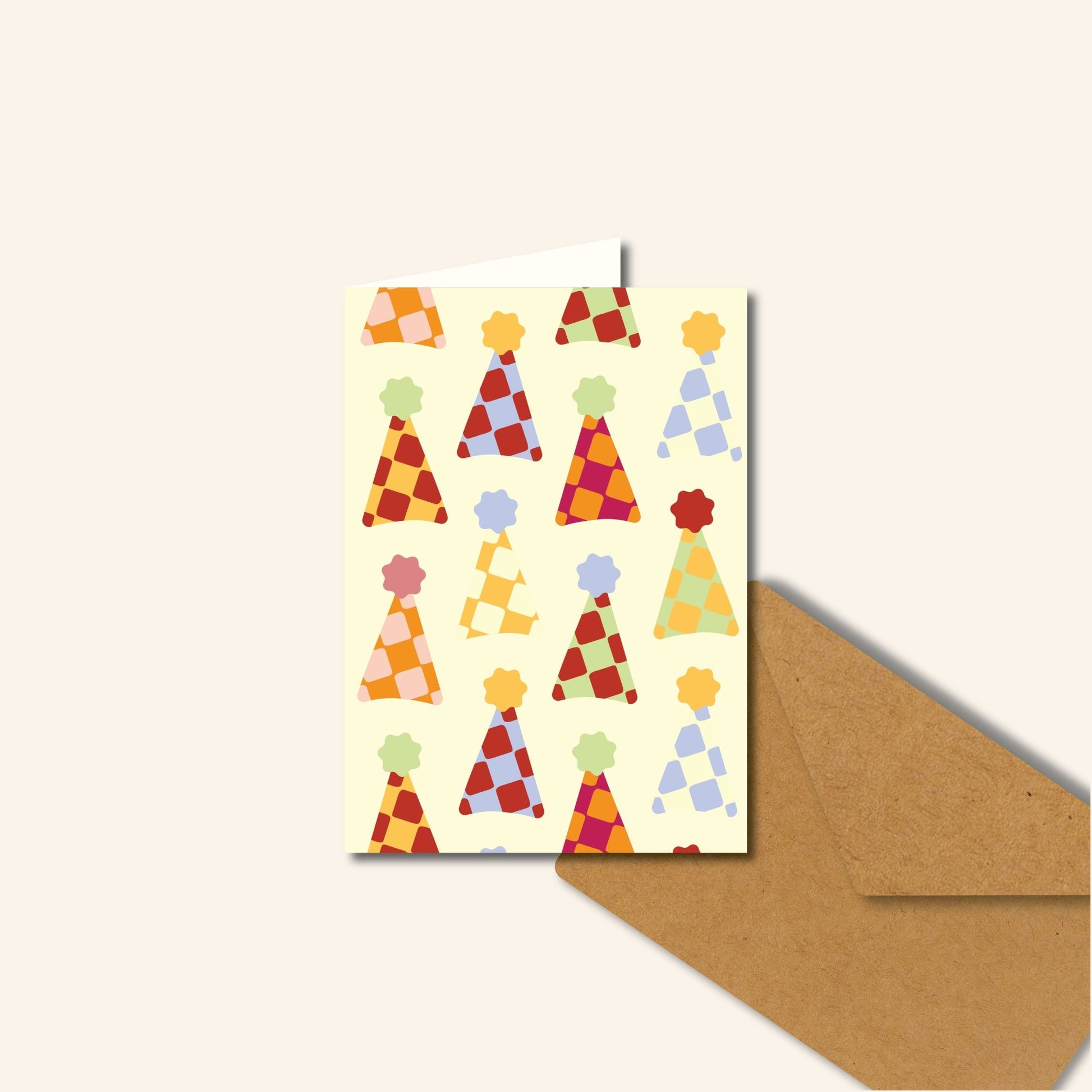 Wenskaart Feestelijke Feestmuts van Studio Bloos met kleurrijke feestmuts illustraties, ideale verjaardagskaart, jubileumkaart en felicitatiekaart.