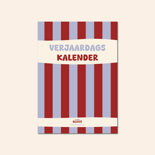 "Verjaardagskalender met blauw en oranje strepen van Studio Bloos – stijlvolle kalender om verjaardagen overzichtelijk bij te houden."