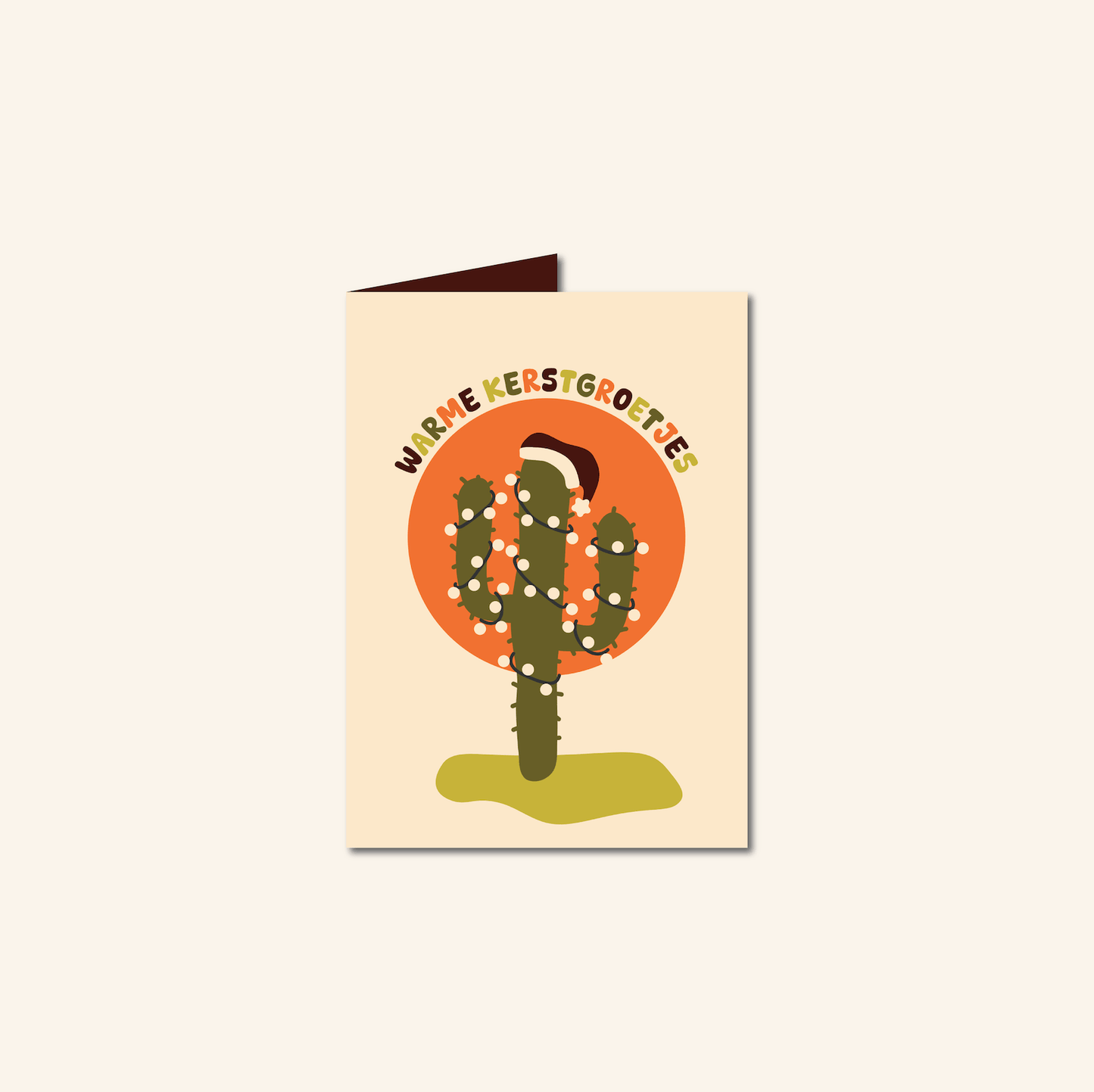Set van 8 kerstkaarten van Studio Bloos met kleurrijke illustraties: panda met snoepstok en gewei, krokodil met cadeau, cactus als kerstboom en dansende aap in de sneeuw. Inclusief enveloppen.